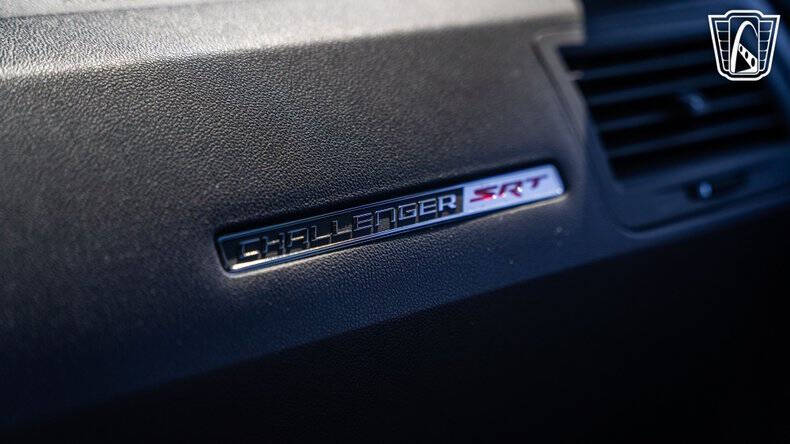 2010 Dodge Challenger SRT8