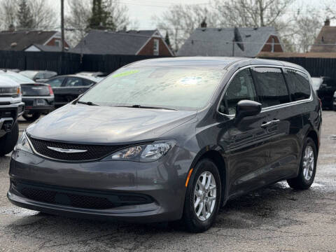 2023 Chrysler Voyager LX