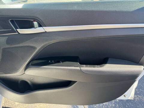 2020 Hyundai Elantra