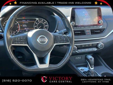 2022 Nissan Altima 2.5 SR