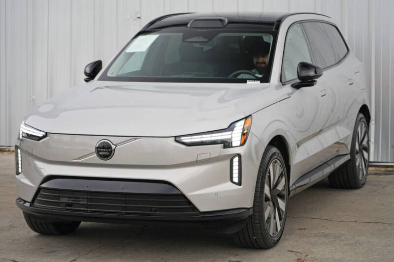 2025 Volvo EX90 Twin Plus 7P