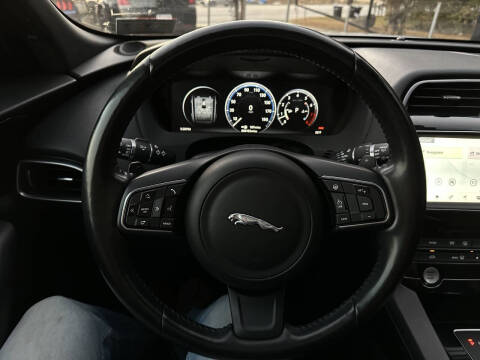 2017 Jaguar F-PACE 35t Prestige