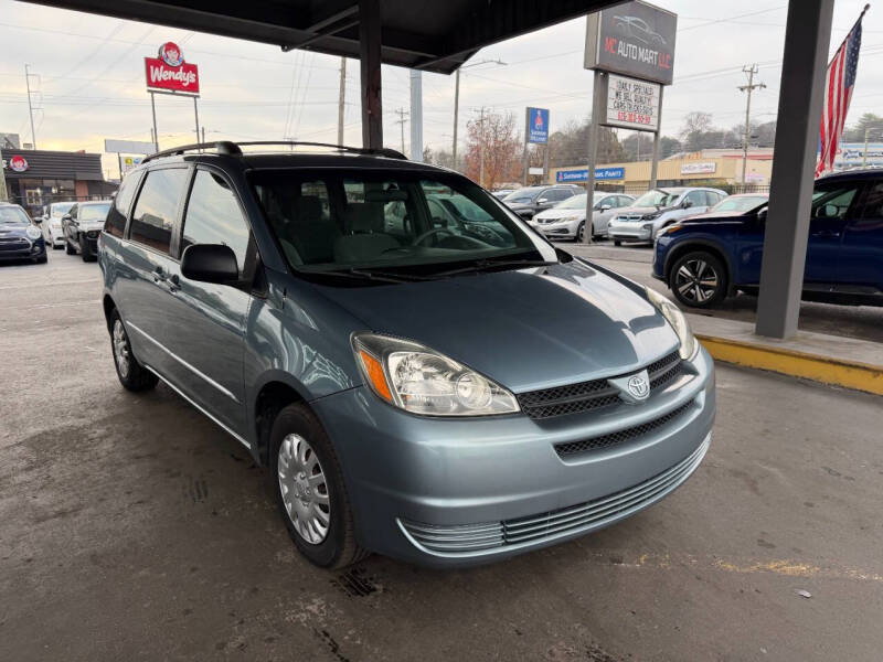 2005 Toyota Sienna LE 8 Passenger