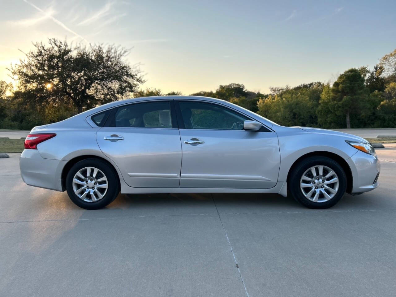 2016 Nissan Altima for sale at Auto Haven in Irving, TX