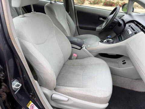 2010 Toyota Prius II
