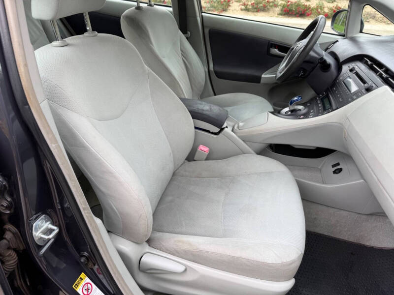 2010 Toyota Prius II