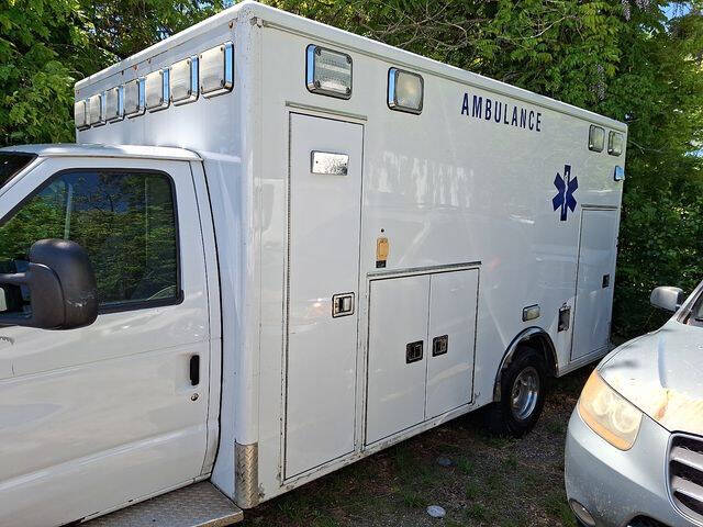 2013 Ford E-Series E-450 SD