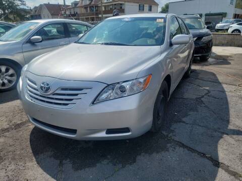 2009 Toyota Camry for sale at The Bengal Auto Sales LLC in Hamtramck MI