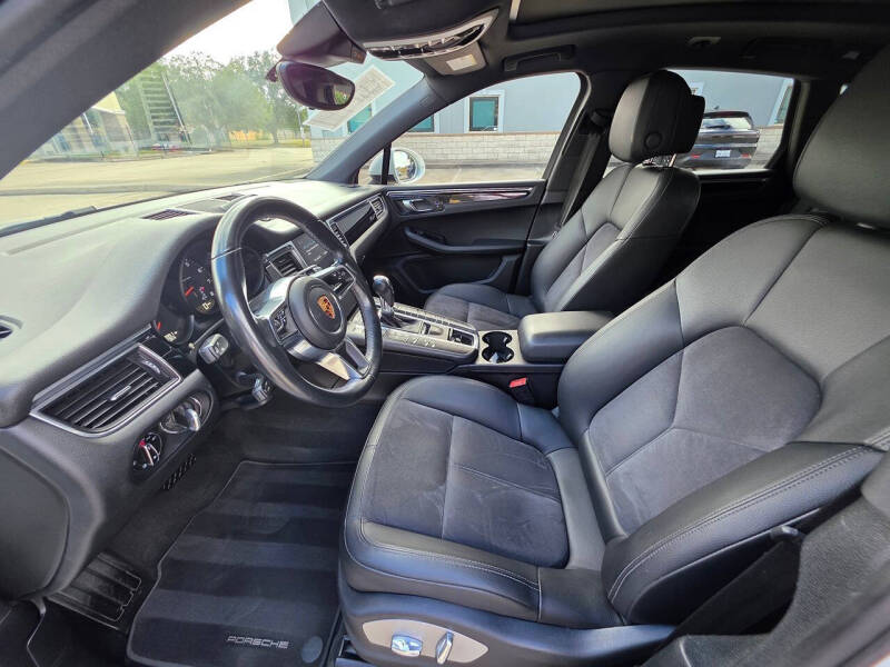 2018 Porsche Macan