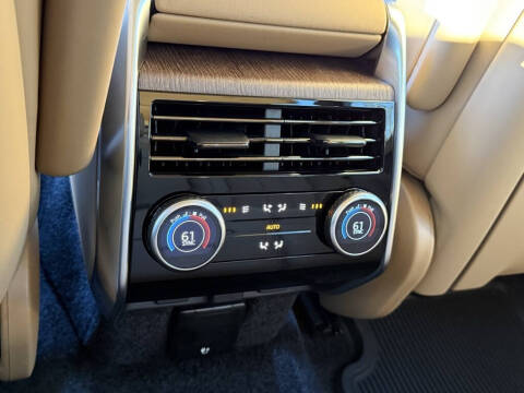 2025 Land Rover Range Rover P400 SE