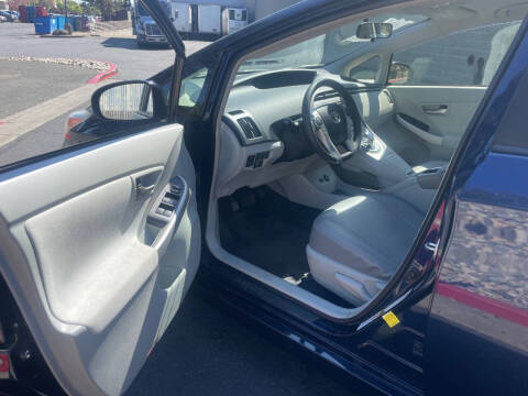 2012 Toyota Prius Two