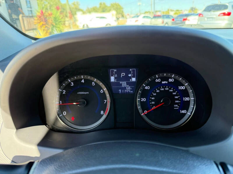 2016 Hyundai Accent SE