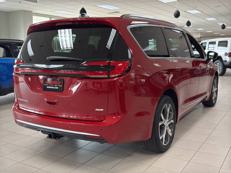 2026 Chrysler Pacifica Pinnacle