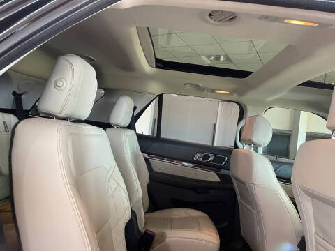 2017 Ford Explorer Platinum