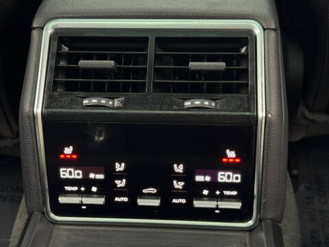 2022 Porsche Panamera