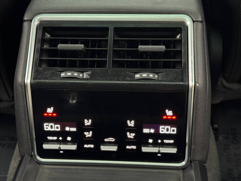 2022 Porsche Panamera