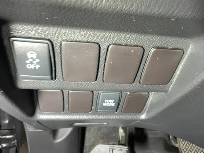 2016 Nissan Pathfinder SV