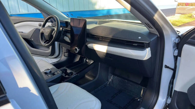 2021 Ford Mustang Mach-E Premium First Edition