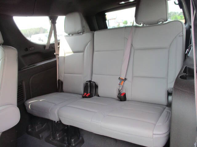 2023 GMC Yukon XL SLT
