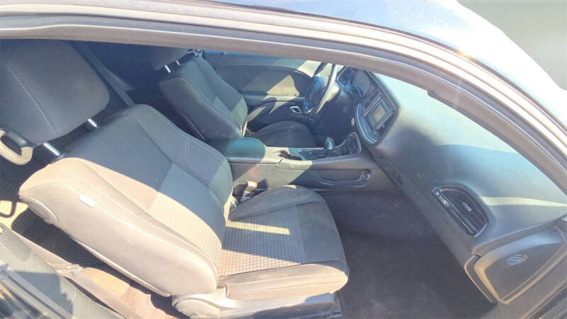 2017 Dodge Challenger SXT