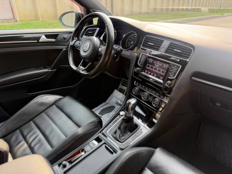 2015 Volkswagen Golf R 4Motion