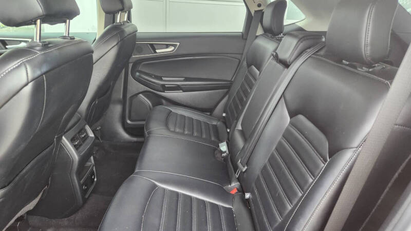 2023 Ford Edge