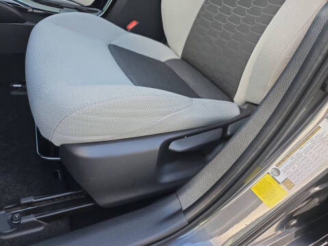 2025 Toyota Corolla Hatchback SE