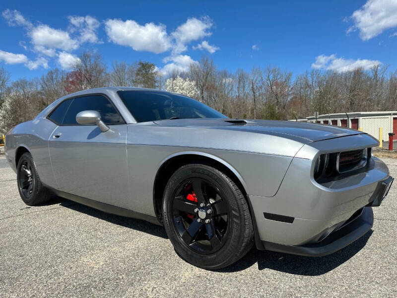 2014 Dodge Challenger SXT Plus