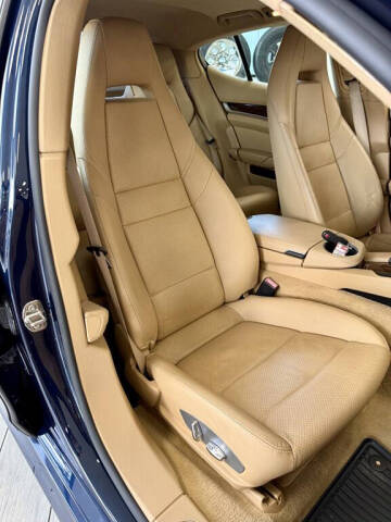 2011 Porsche Panamera