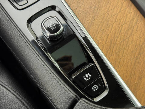 2022 Volvo XC90 Recharge T8 Inscription Expression 6P