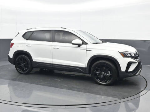 2022 Volkswagen Taos SE 4Motion