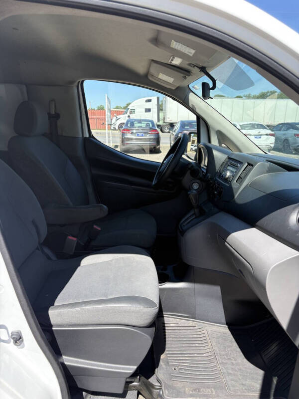 2017 Nissan NV200 S