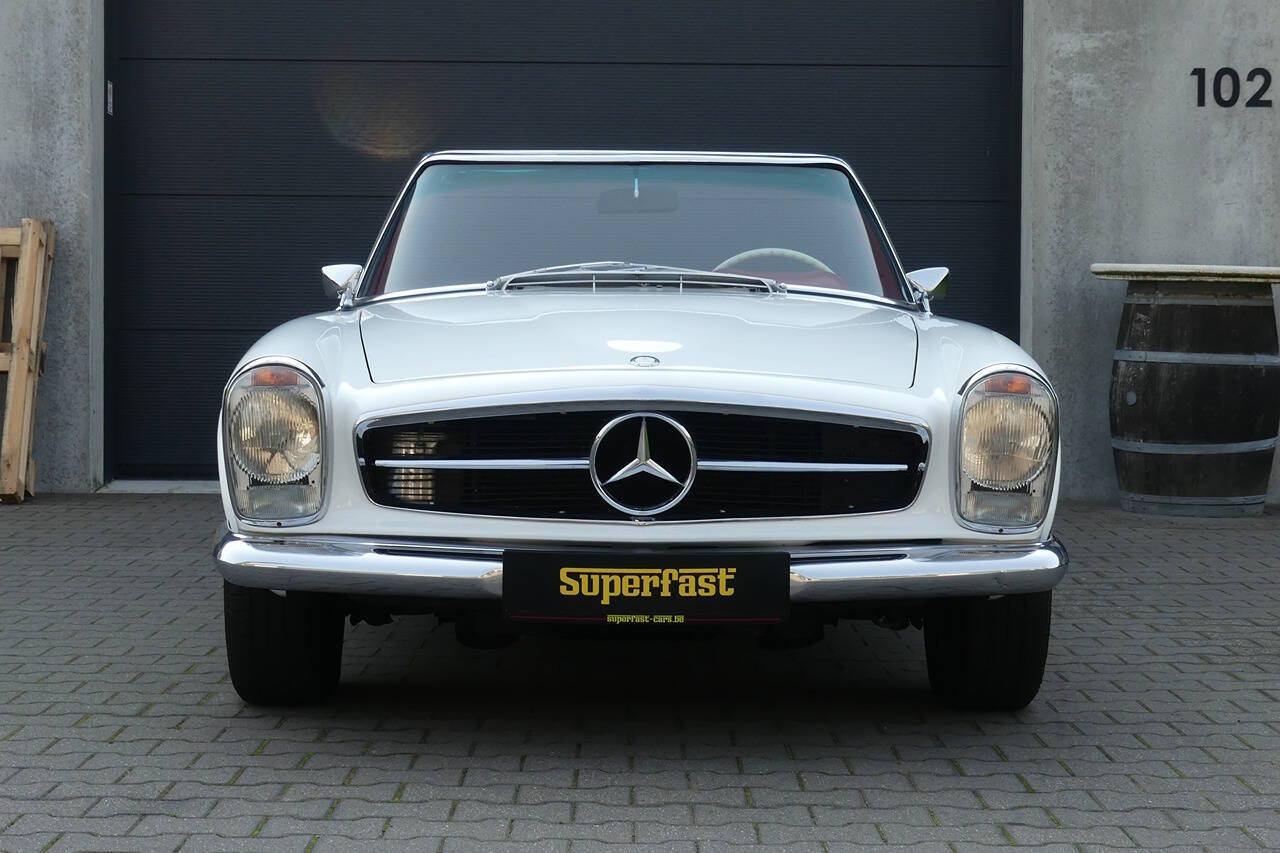 1968 Mercedes-Benz 280SL for sale at Flemingstoke in Costa Mesa, CA