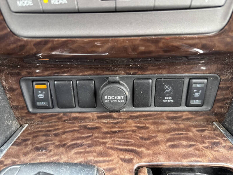 2017 Nissan Armada SV