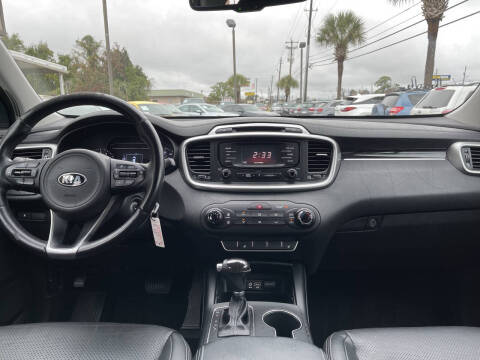 2016 Kia Sorento LX