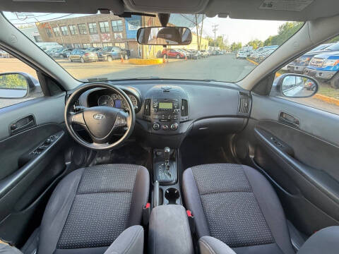 2011 Hyundai Elantra Touring GLS
