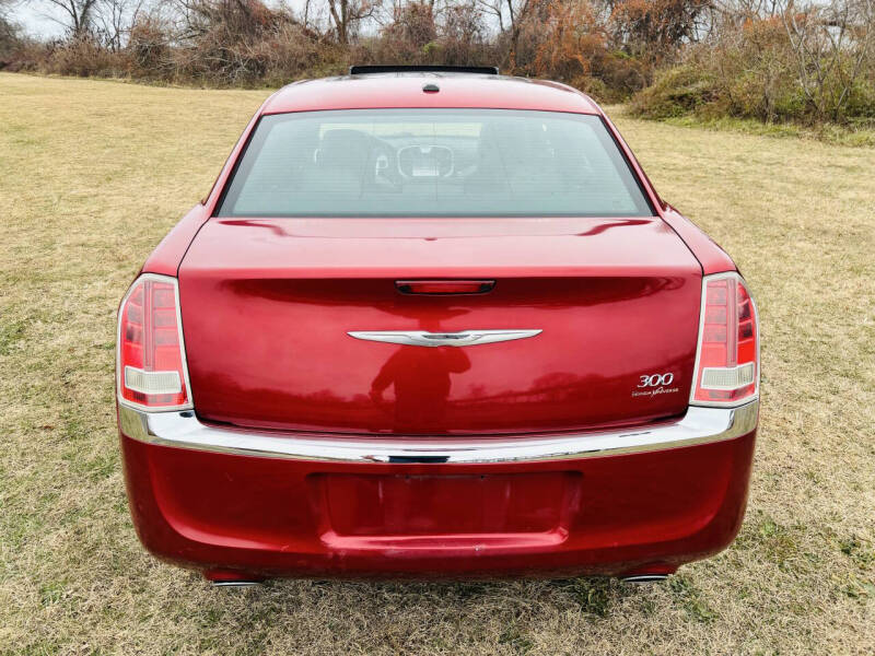 2012 Chrysler 300 Limited