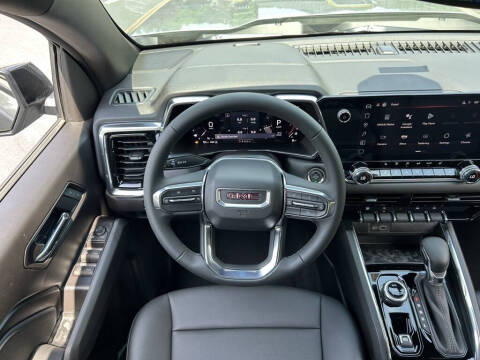 2025 GMC Canyon Elevation