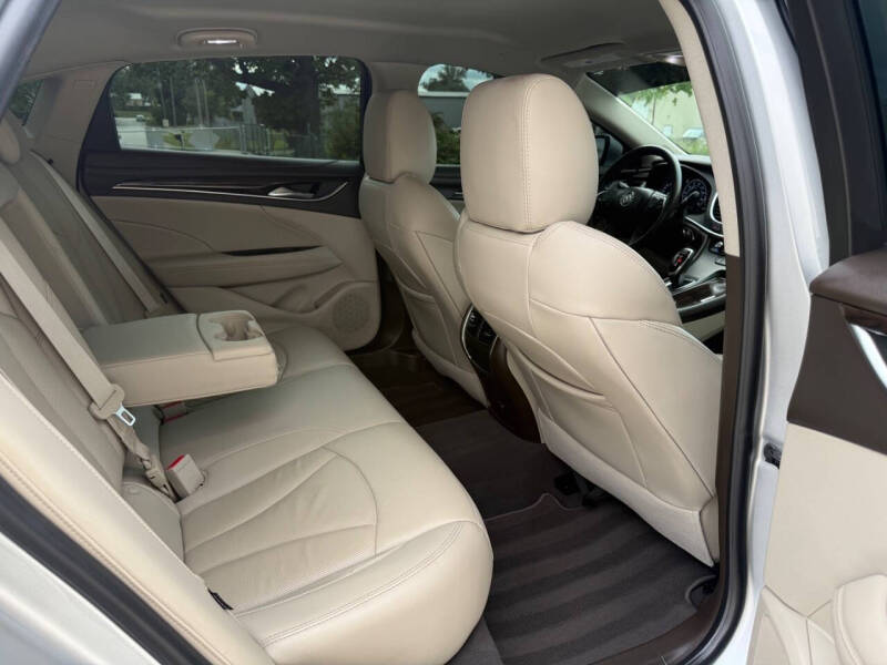 2017 Buick LaCrosse Essence