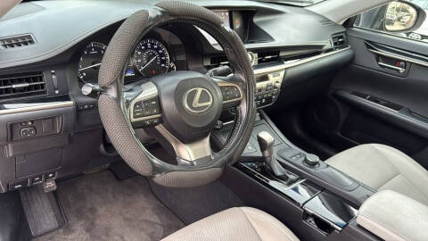 2016 Lexus ES 350