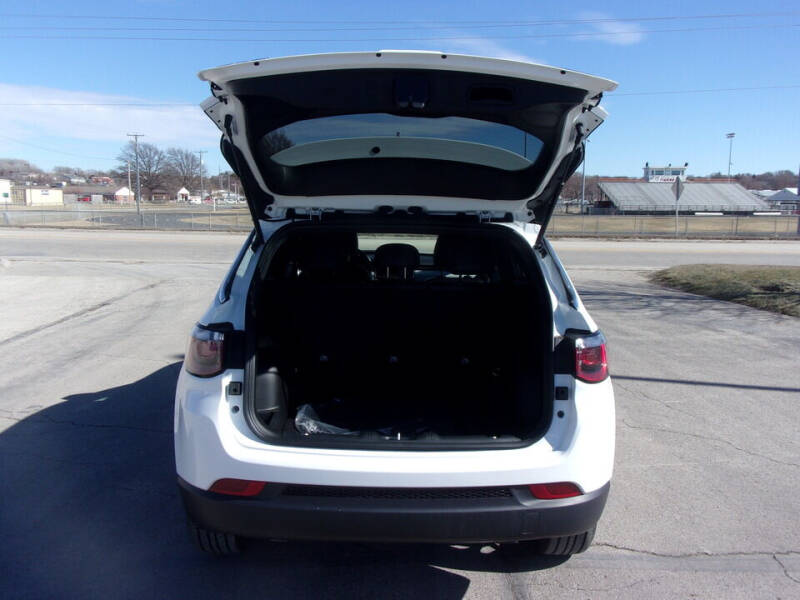 2024 Jeep Compass Latitude Lux