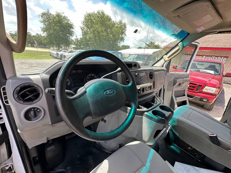 2013 Ford E-Series E-350 SD