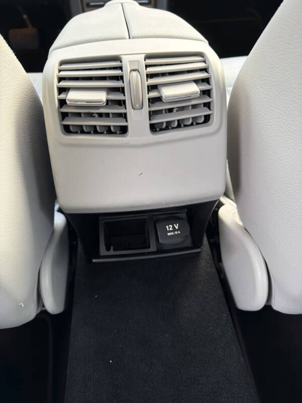 2011 Mercedes-Benz E-Class