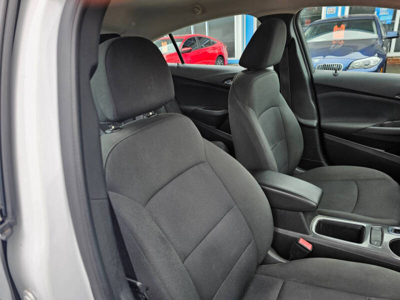 2017 Chevrolet Cruze LT Auto