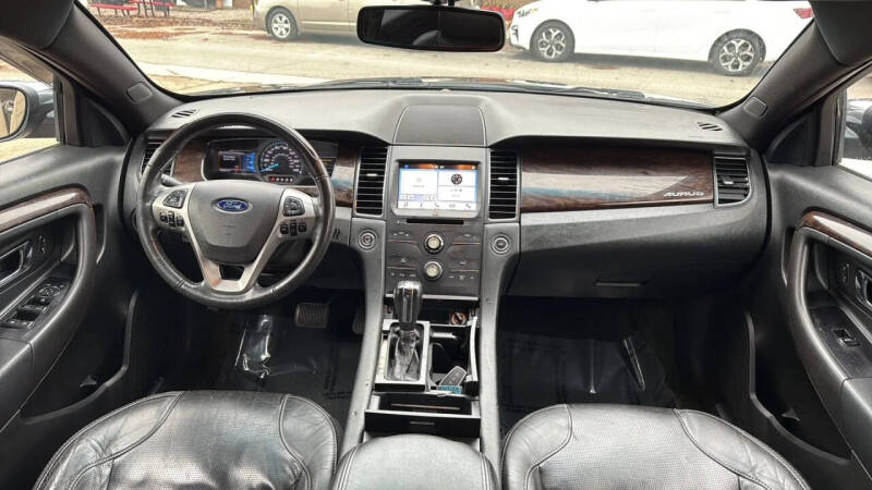 2016 Ford Taurus Limited