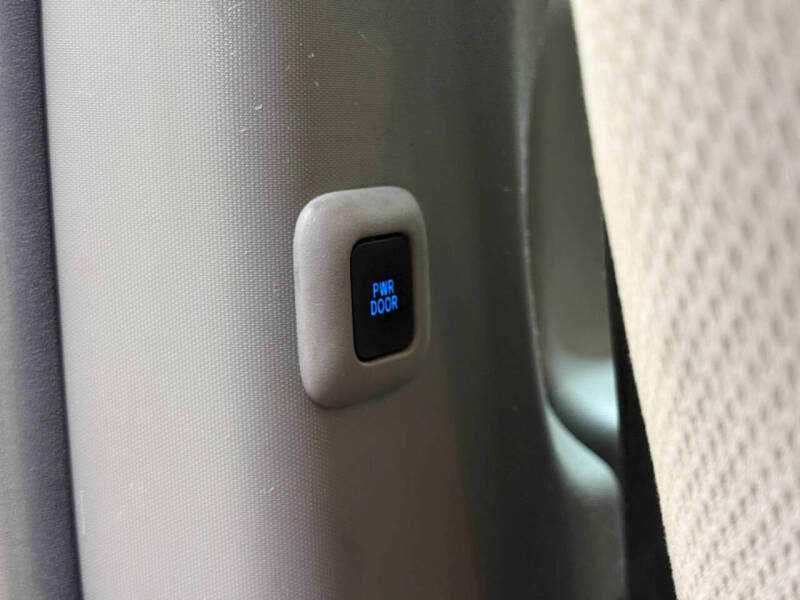 2017 Toyota Sienna LE 7-Passenger