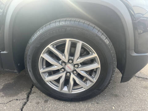 2017 GMC Acadia SLE-2