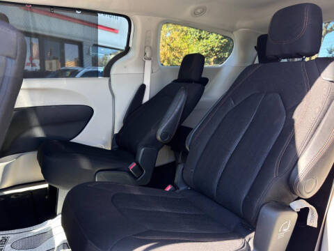 2020 Chrysler Pacifica Touring