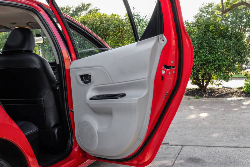 2012 Toyota Prius c One
