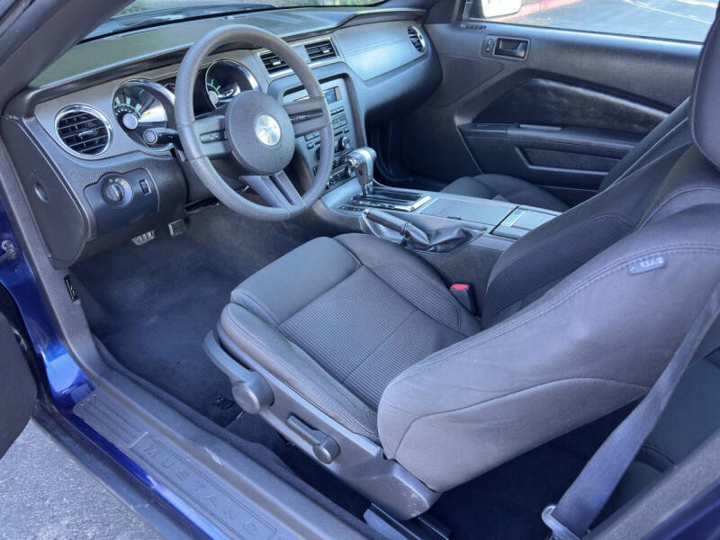 2010 Ford Mustang V6